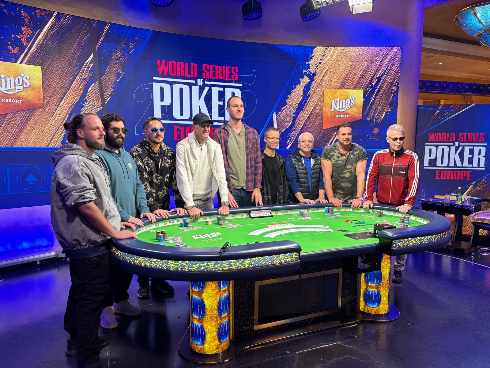 Mesa de póker en Texas Card House durante el evento WSOP.
