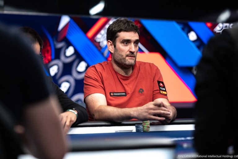 Bernhard Binder liderando la mesa final del EPT Montecarlo 2026.