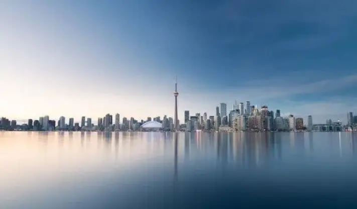 Skyline de Toronto, Ontario, donde PokerStars se prepara para relanzarse en la plataforma de FanDuel.